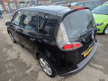 Used Renault Scenic 2012 for sale - 76485329: Photo