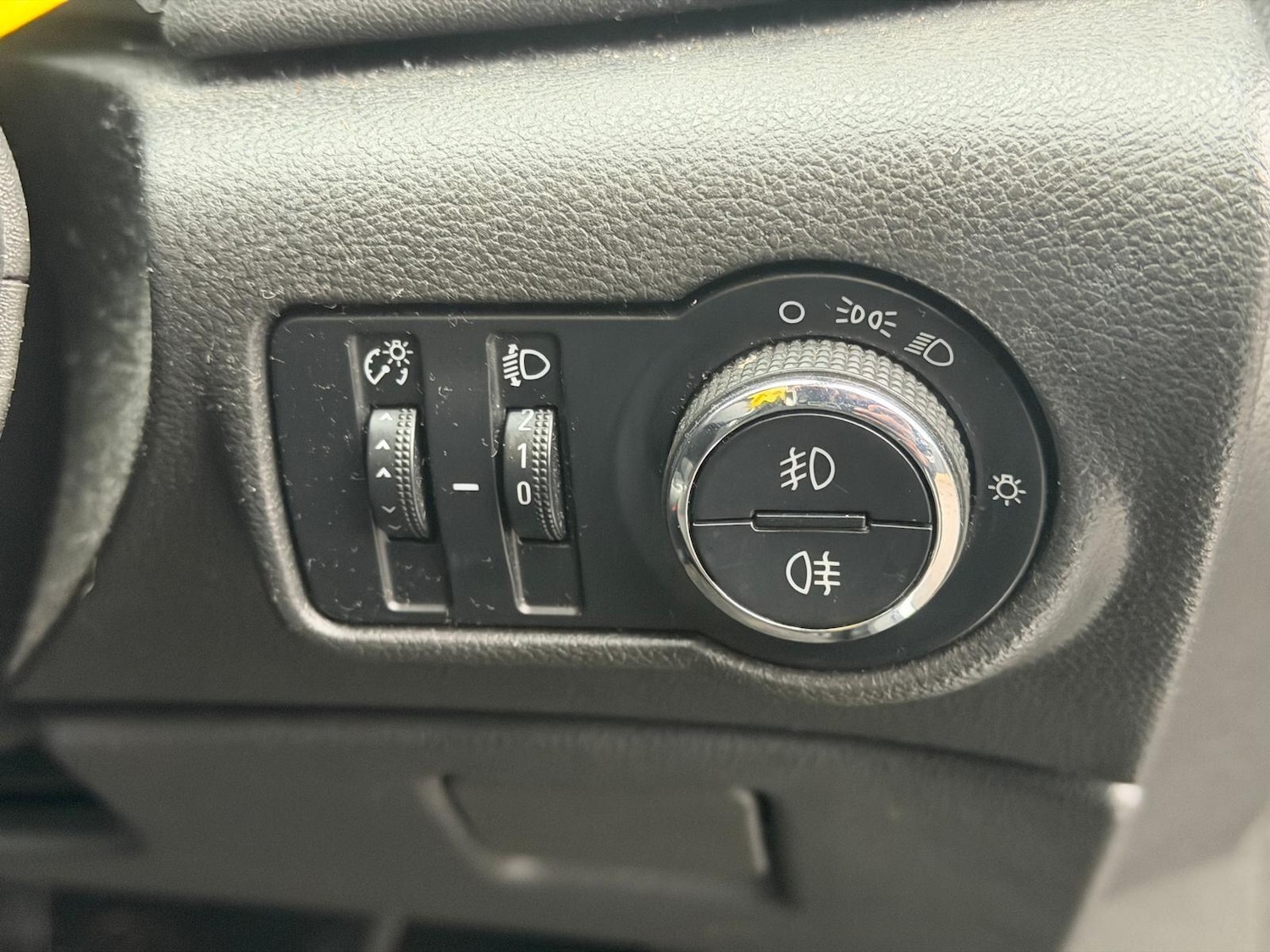 Used Vauxhall Corsa 2009 for sale - 77331232: Photo 26