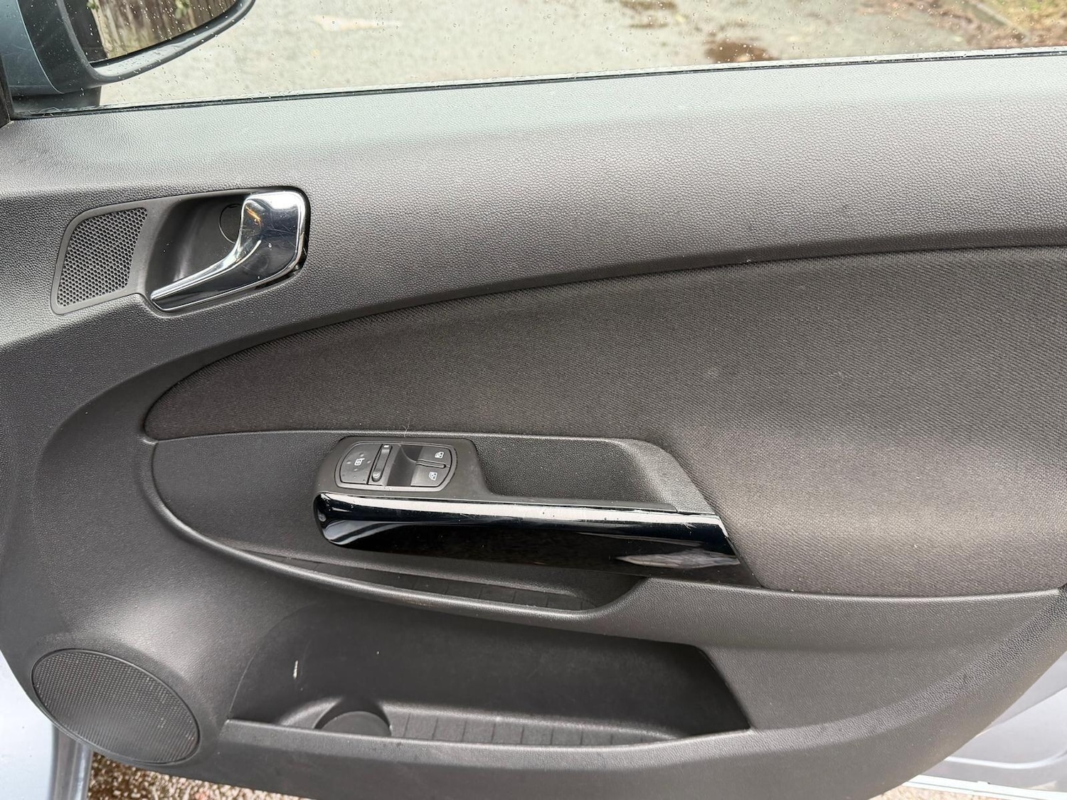 Used Vauxhall Corsa 2009 for sale - 77331232: Photo 28