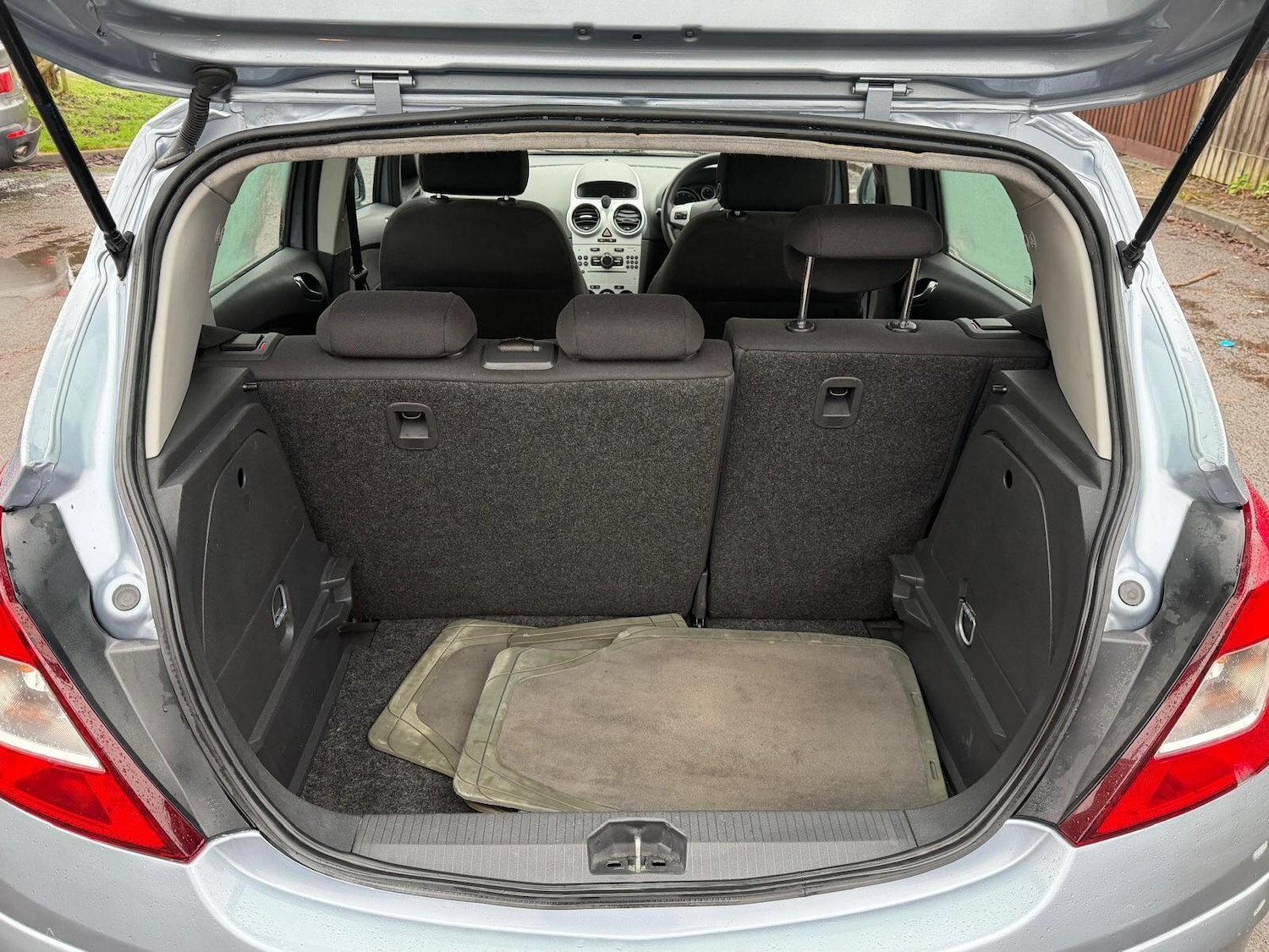 Used Vauxhall Corsa 2009 for sale - 77331232: Photo 38