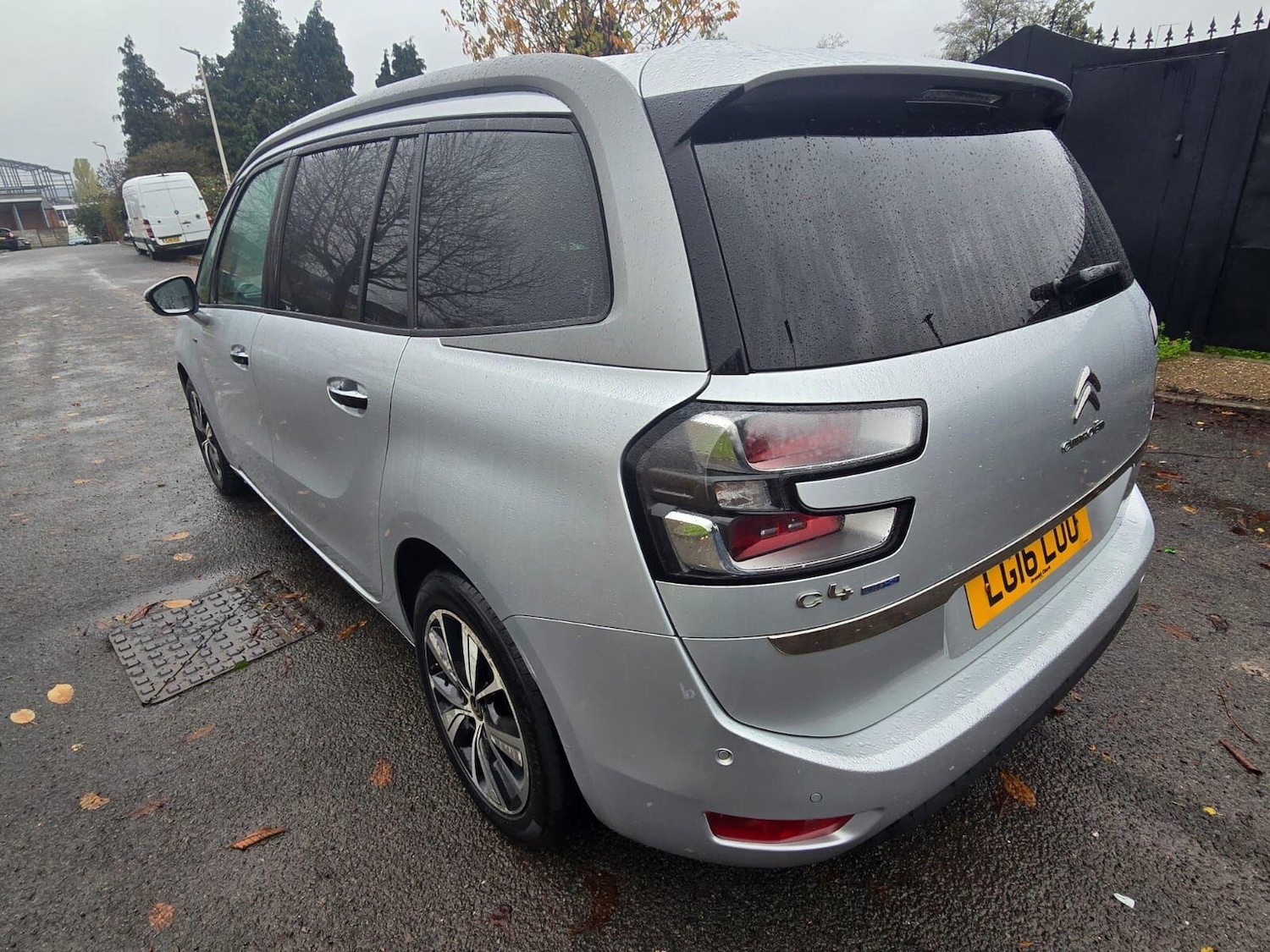 Used Citroen C4 Grand Picasso 2016 for sale - 76562342: Photo 12
