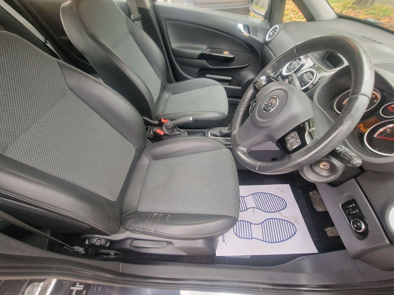 Used Vauxhall Corsa 2010 for sale - 76318223: Photo 30