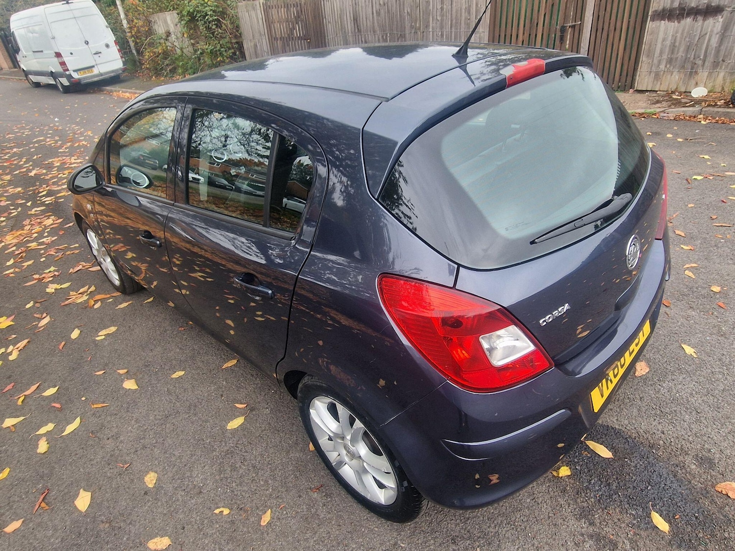 Used Vauxhall Corsa 2010 for sale - 76318223: Photo 4