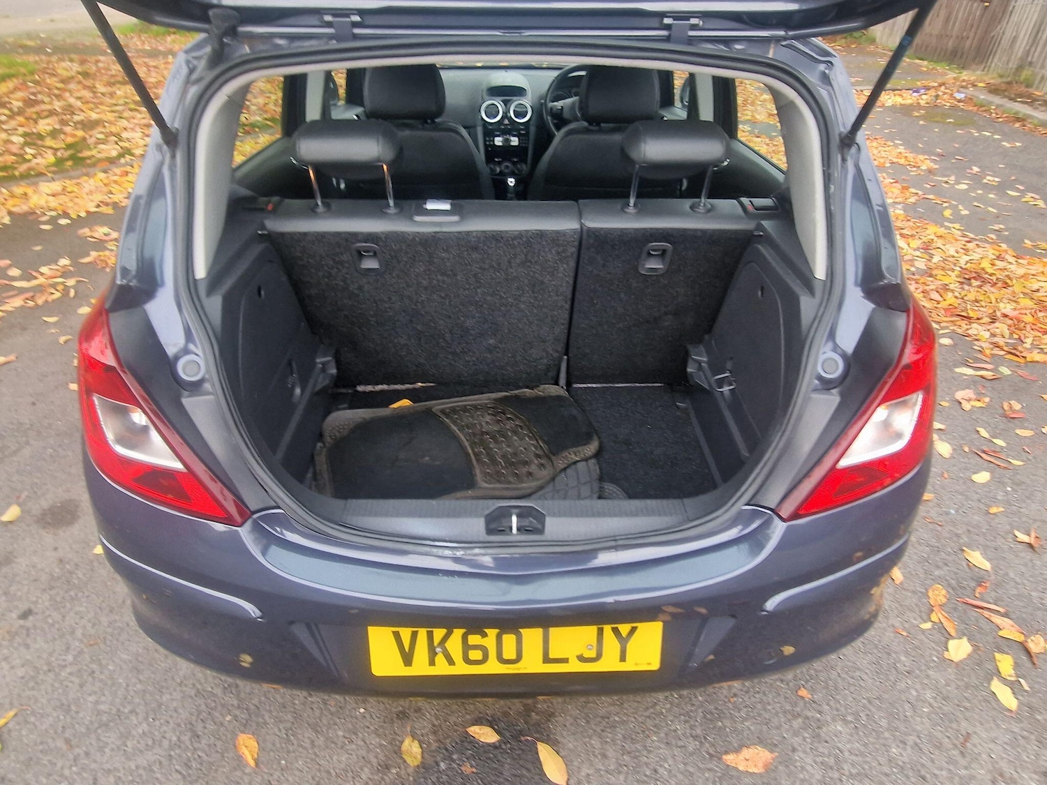 Used Vauxhall Corsa 2010 for sale - 76318223: Photo 42