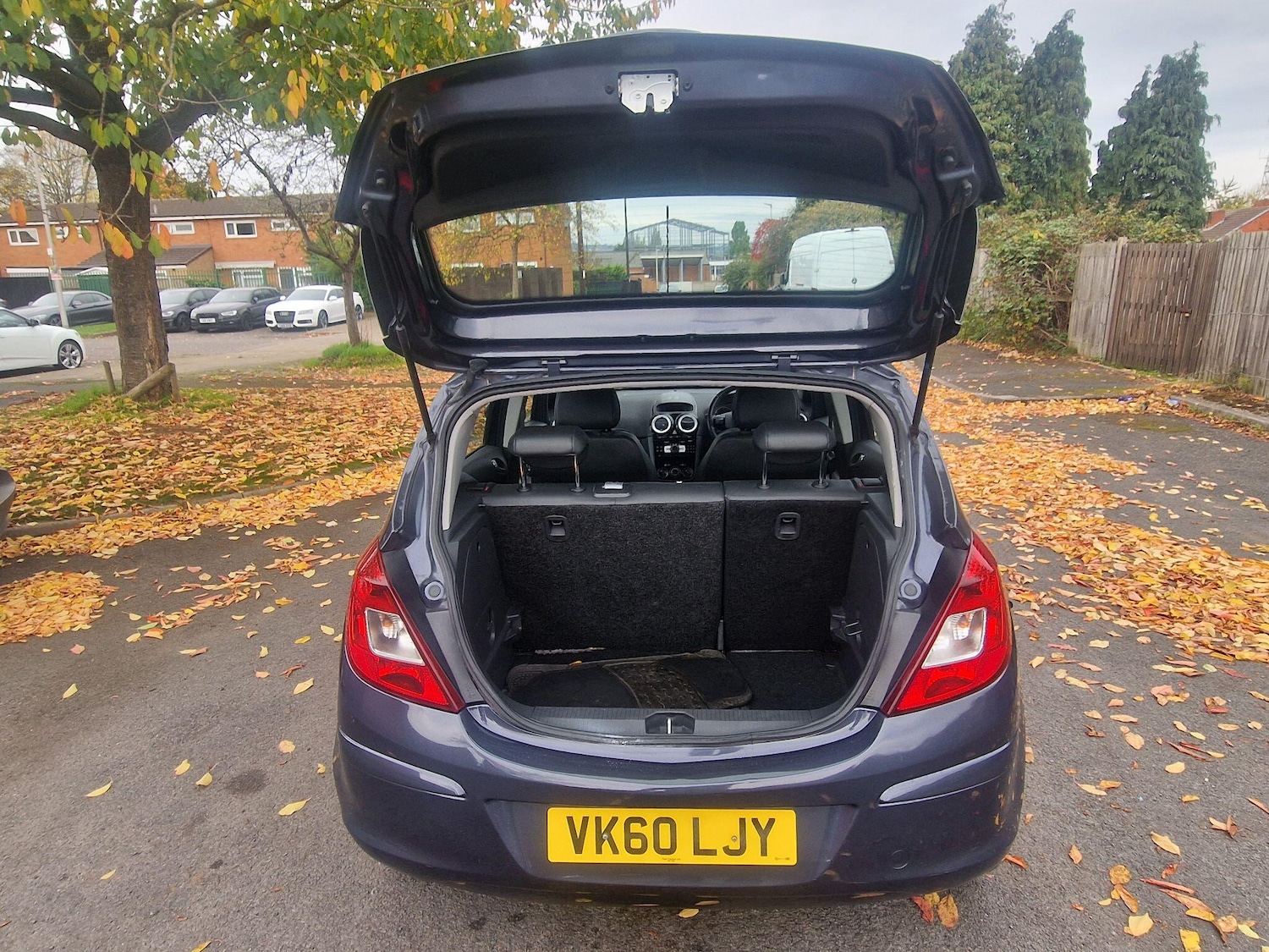 Used Vauxhall Corsa 2010 for sale - 76318223: Photo 45