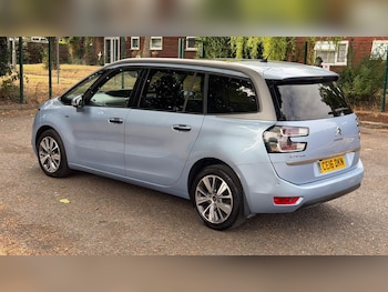 Used Citroen Grand C4 Picasso 2016 for sale - 79452873: Photo