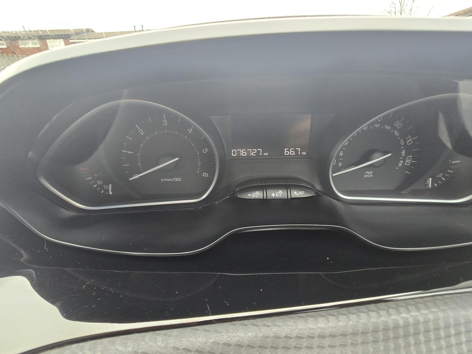 Used Peugeot 2008 2016 for sale - 76473275: Photo 13