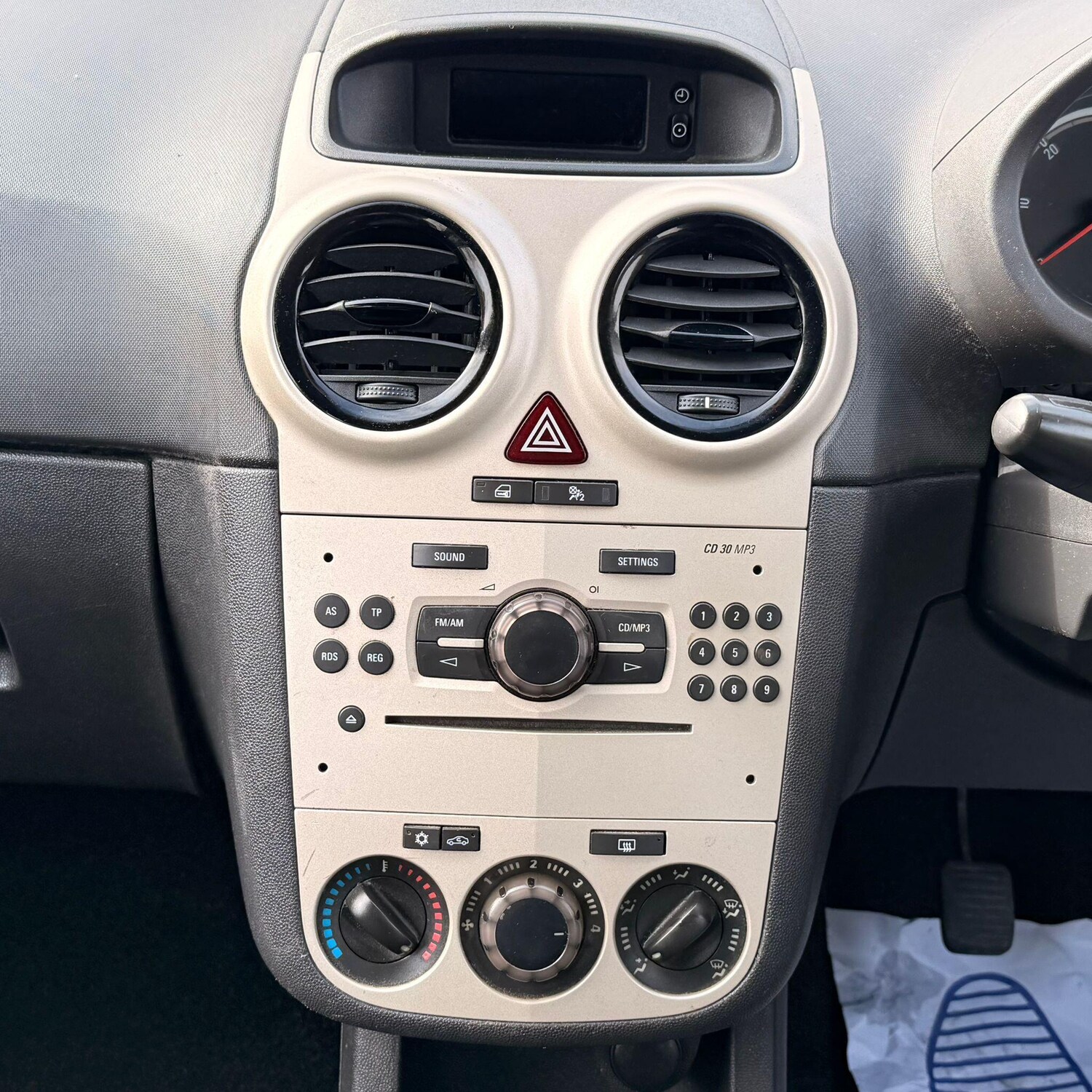 Used Vauxhall Corsa for sale - 77723552: Photo 32