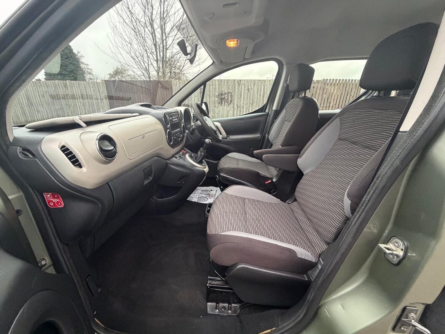 Used Peugeot Partner Tepee 2012 for sale - 77645863: Photo 32