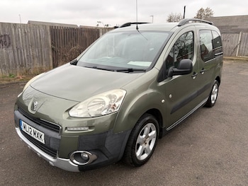 Used Peugeot Partner Tepee 2012 for sale - 77645863: Photo