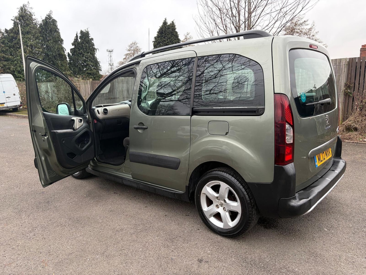 Used Peugeot Partner Tepee 2012 for sale - 77645863: Photo 4