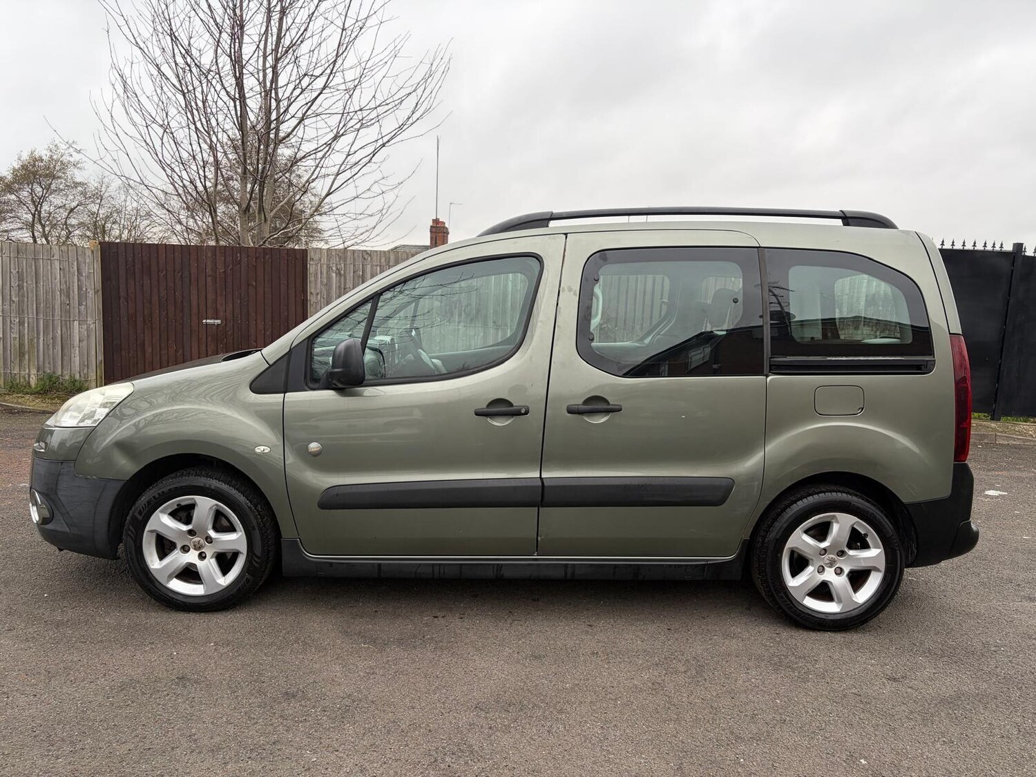 Used Peugeot Partner Tepee 2012 for sale - 77645863: Photo 8