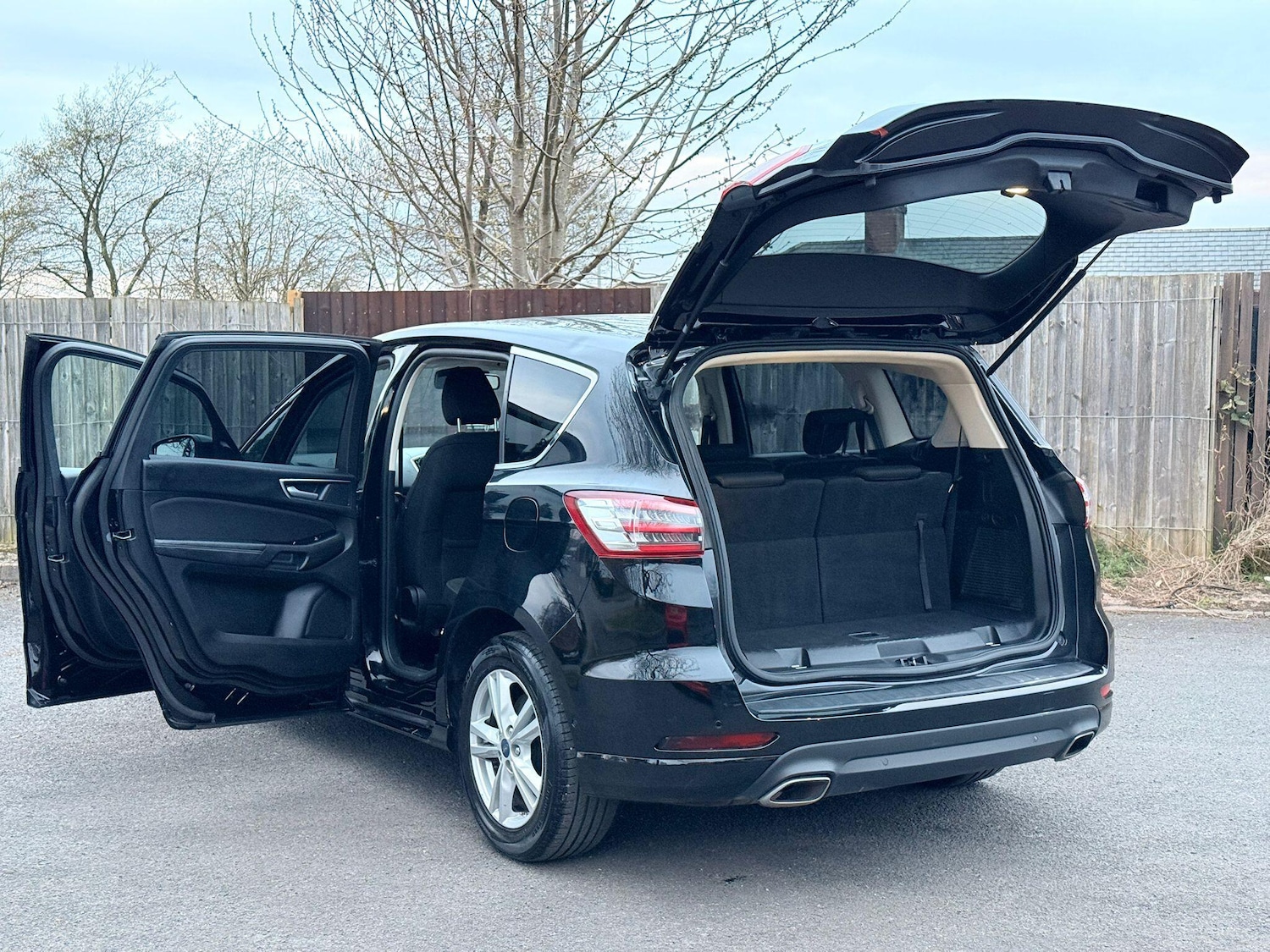 Used Ford S-Max 2017 for sale - 78115016: Photo 8