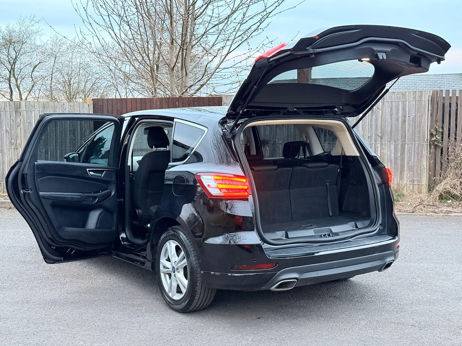 Used Ford S-Max 2017 for sale - 78115016: Photo 9