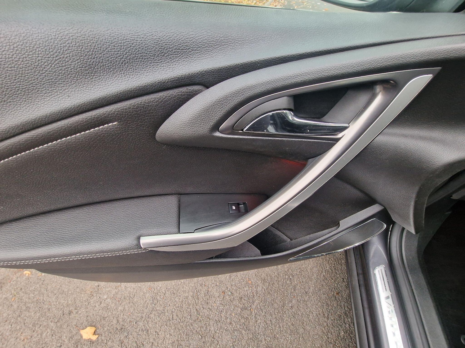 Used Vauxhall Astra 2012 for sale - 76307076: Photo 13