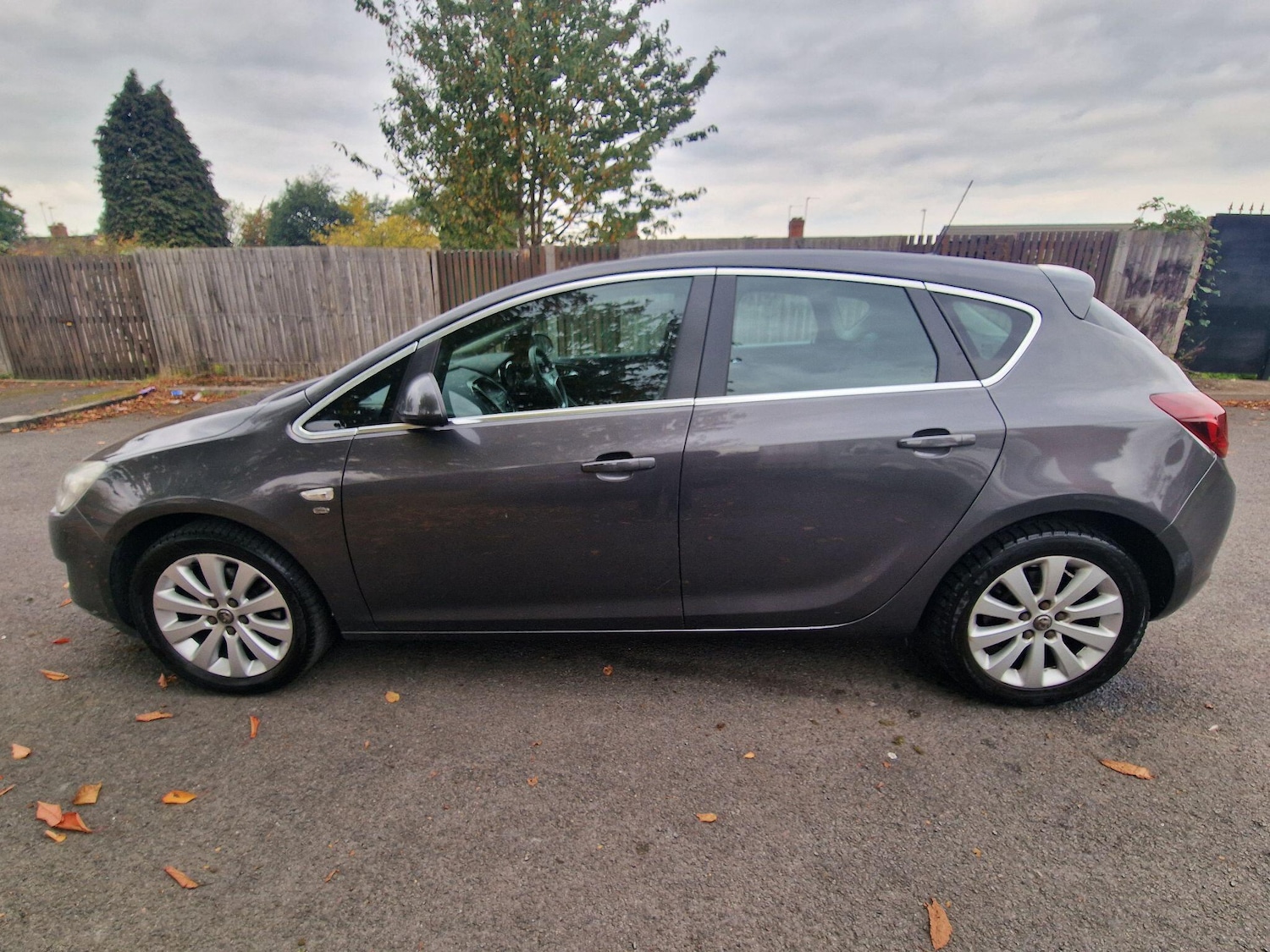 Used Vauxhall Astra 2012 for sale - 76307076: Photo 21