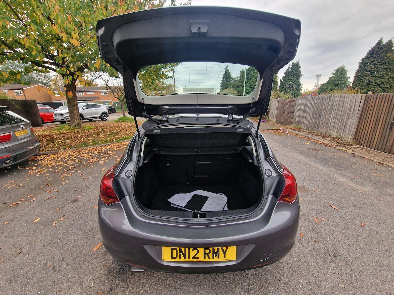 Used Vauxhall Astra 2012 for sale - 76307076: Photo 30