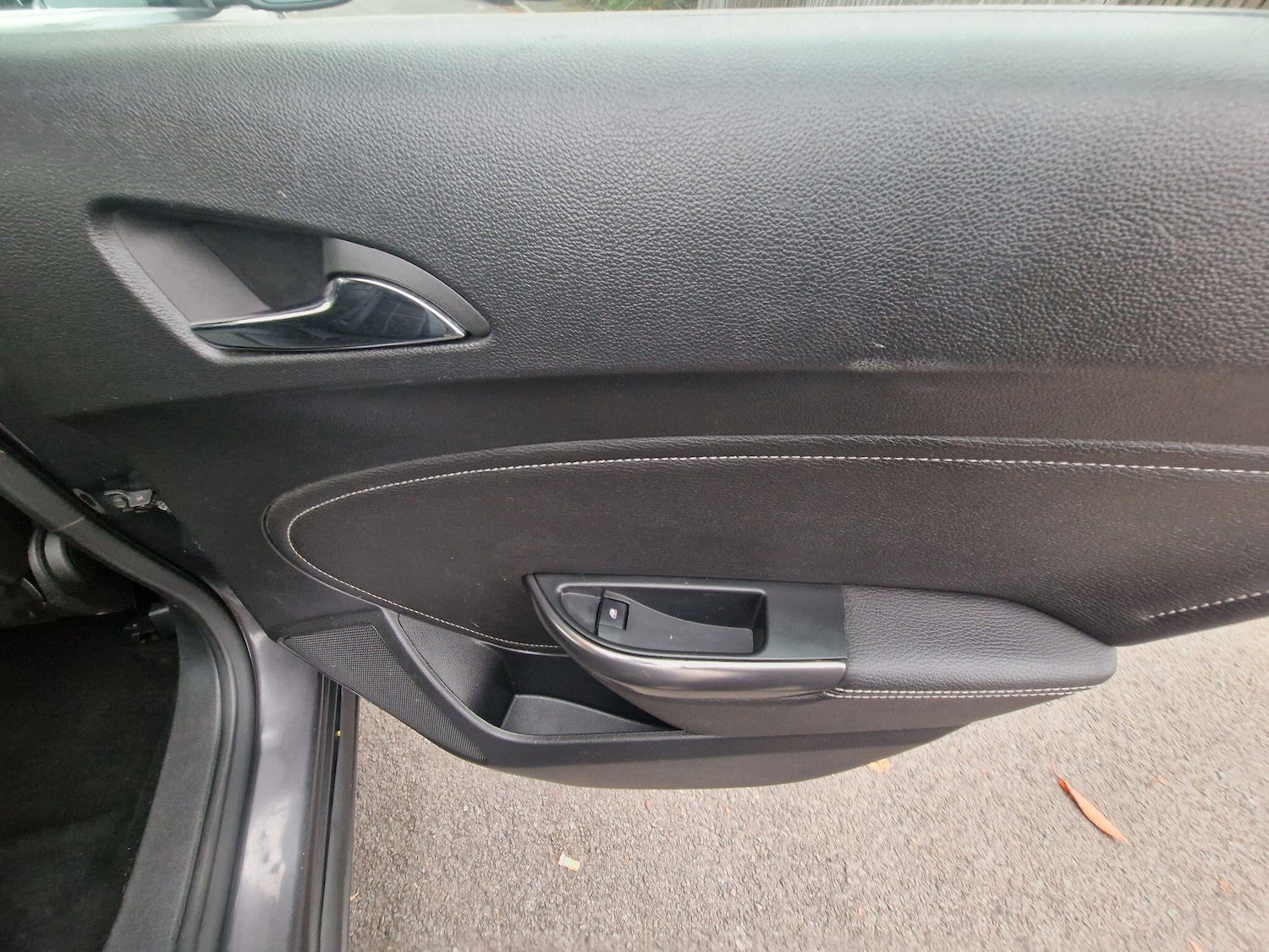Used Vauxhall Astra 2012 for sale - 76307076: Photo 37