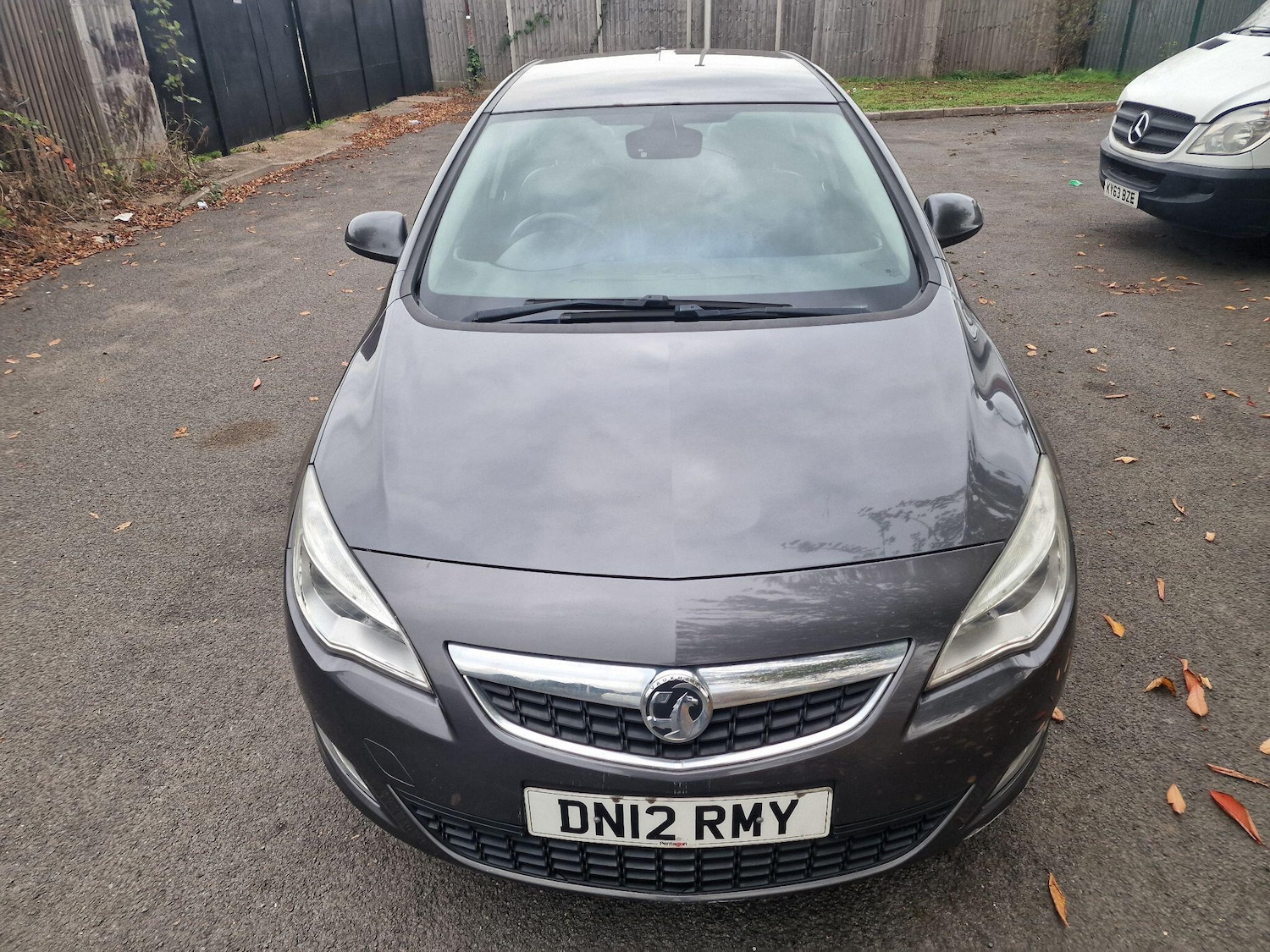 Used Vauxhall Astra 2012 for sale - 76307076: Photo 4