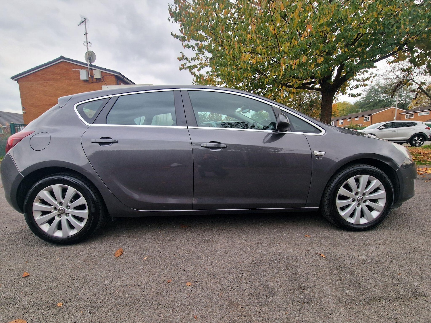 Used Vauxhall Astra 2012 for sale - 76307076: Photo 41