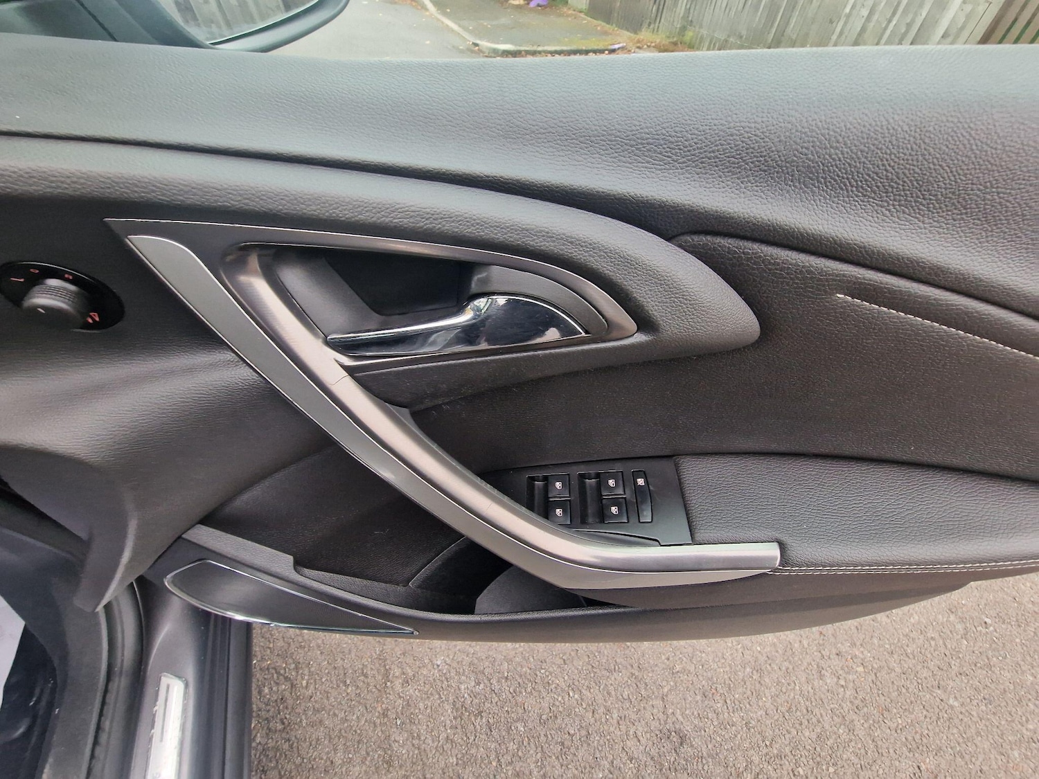 Used Vauxhall Astra 2012 for sale - 76307076: Photo 44