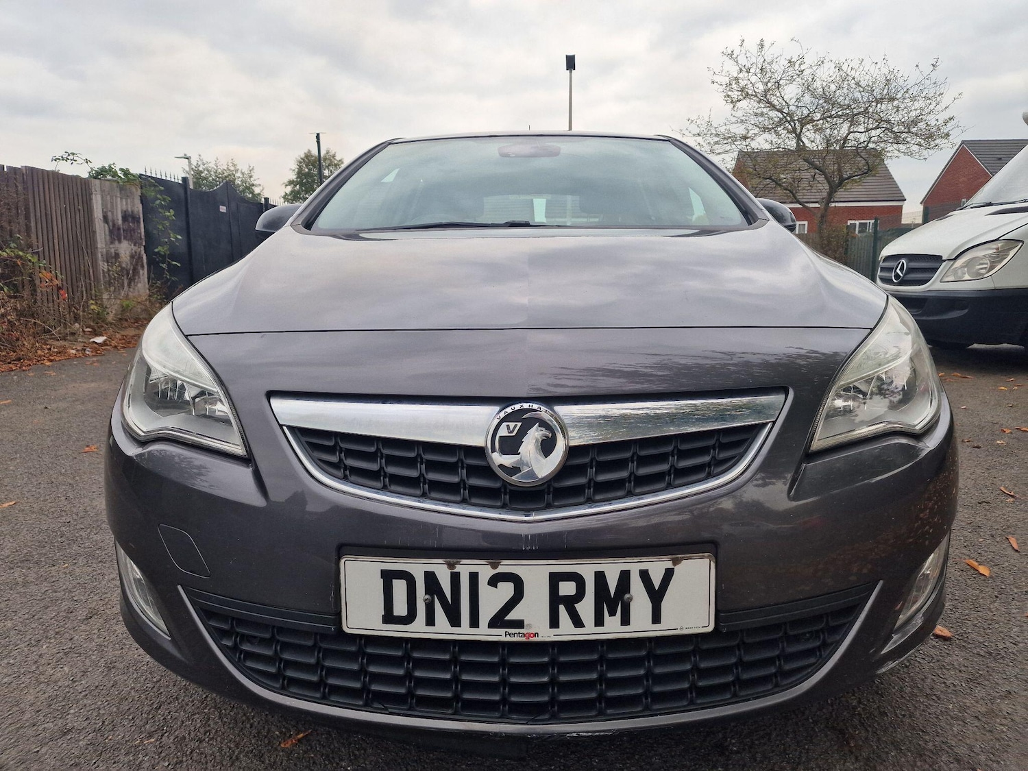 Used Vauxhall Astra 2012 for sale - 76307076: Photo 6