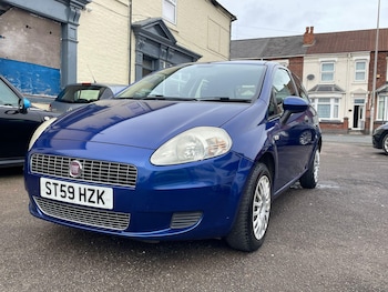 Used Fiat Grande Punto 2009 for sale - 76423809: Photo