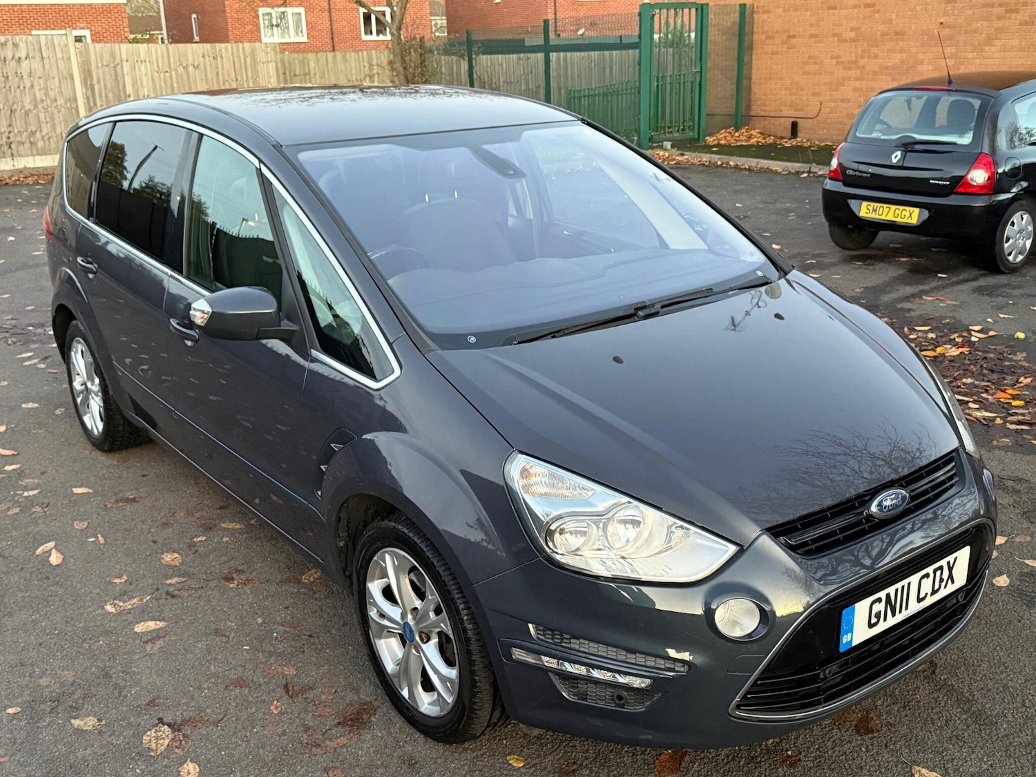 Used Ford S-Max 2011 for sale - 76446602: Photo 1