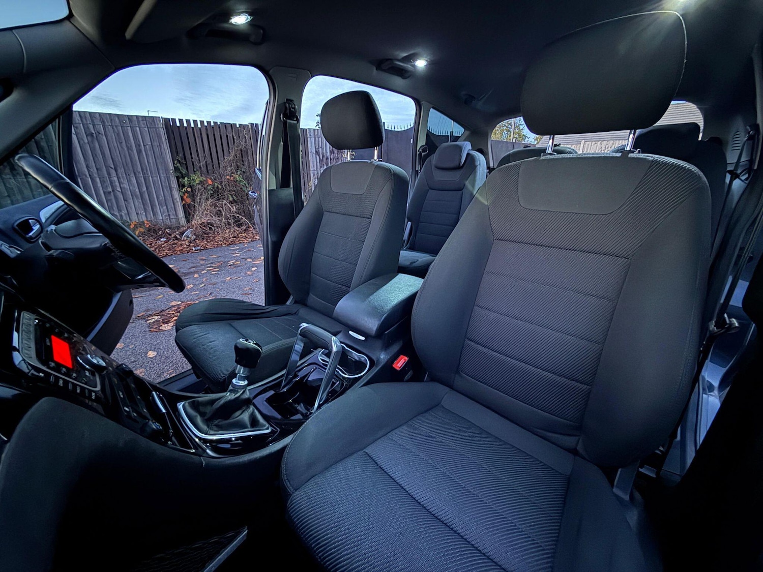 Used Ford S-Max 2011 for sale - 76446602: Photo 42