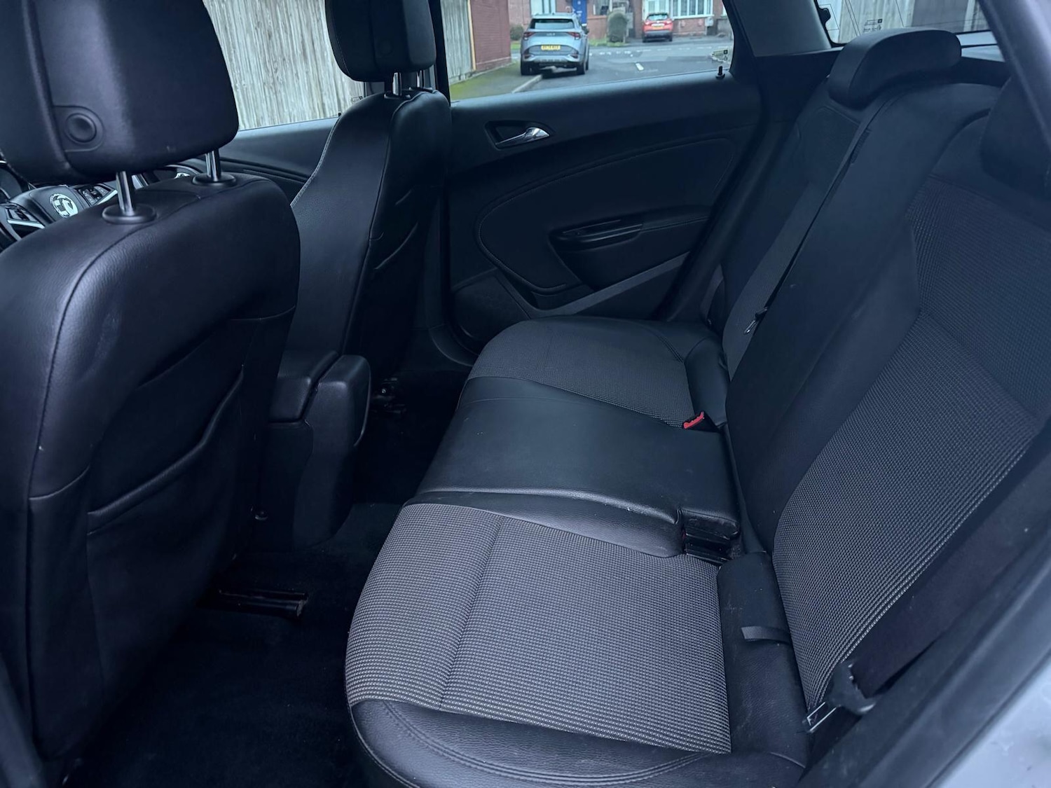 Used Vauxhall Astra 2013 for sale - 77321105: Photo 18