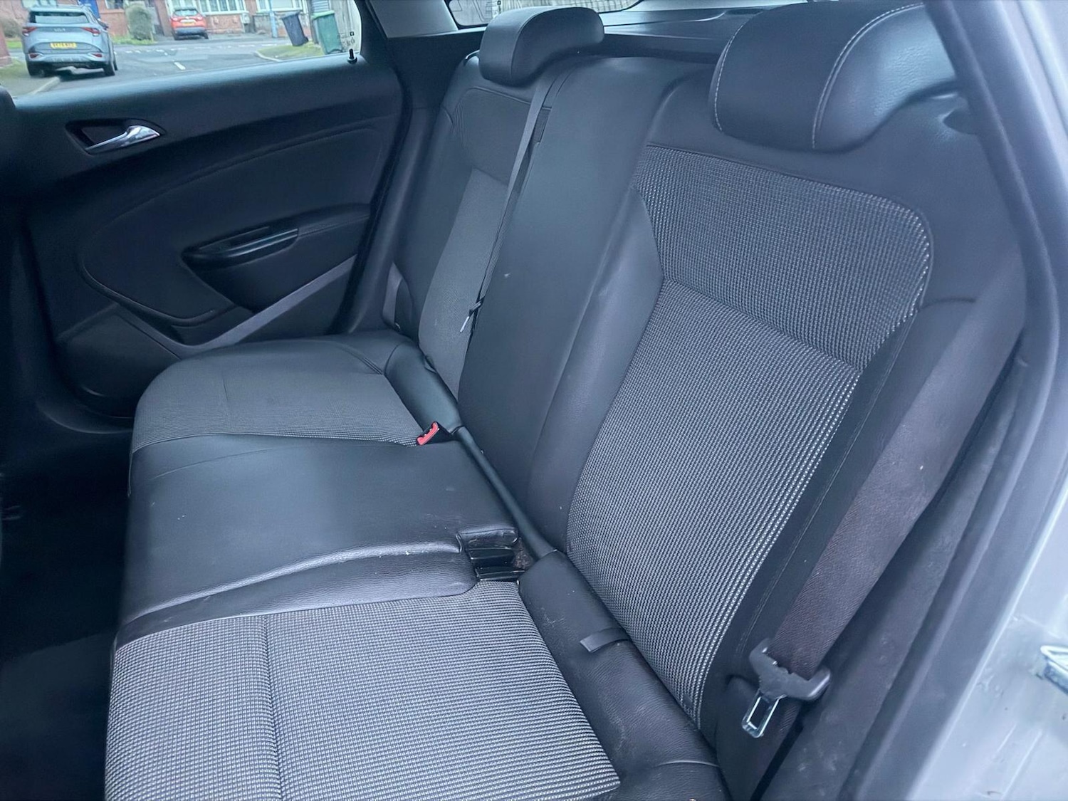 Used Vauxhall Astra 2013 for sale - 77321105: Photo 19