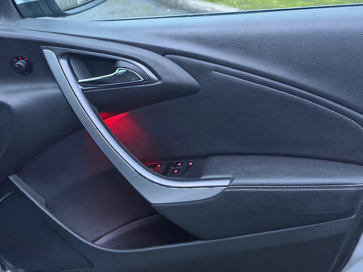 Used Vauxhall Astra 2013 for sale - 77321105: Photo 25