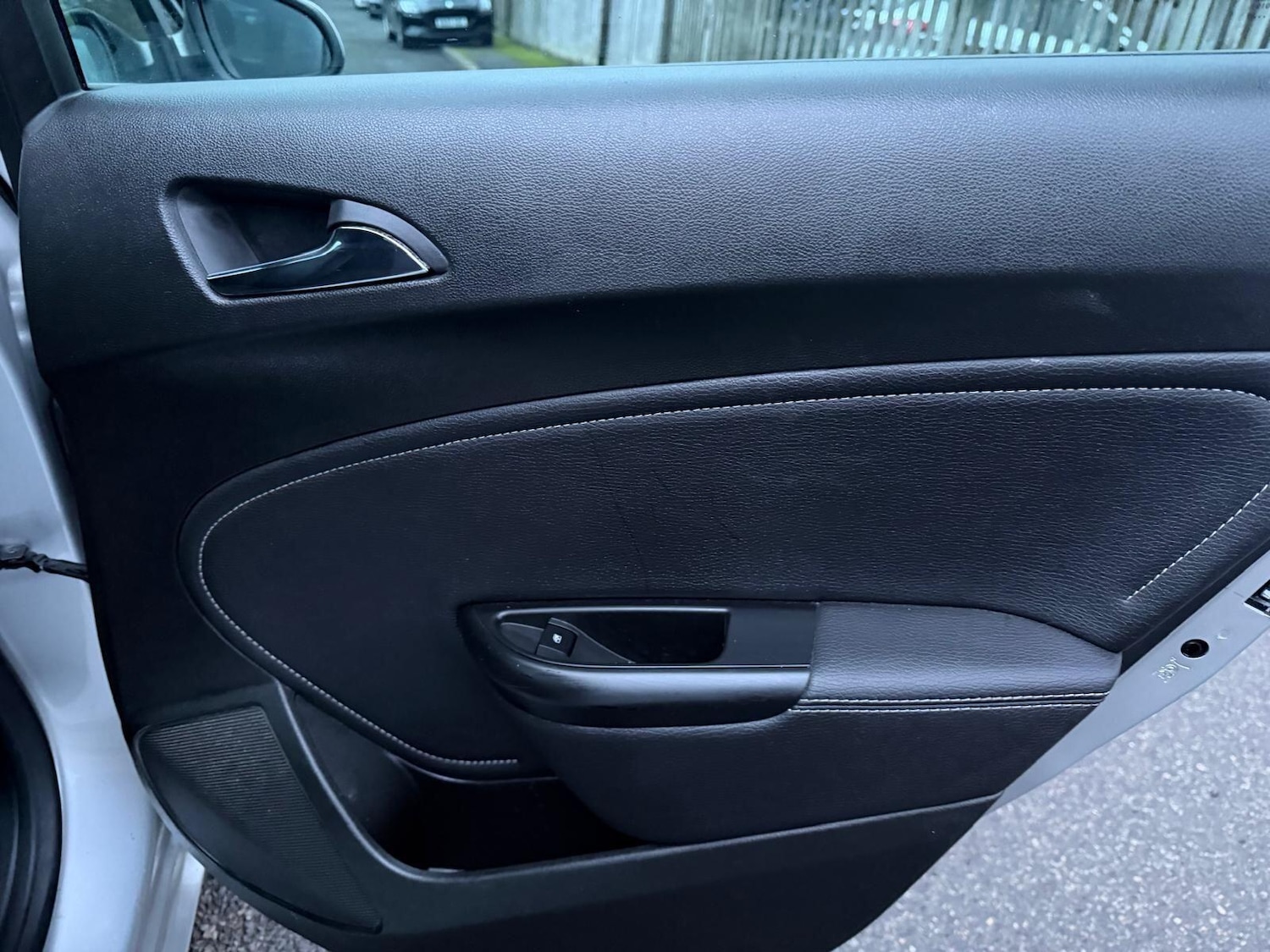 Used Vauxhall Astra 2013 for sale - 77321105: Photo 26