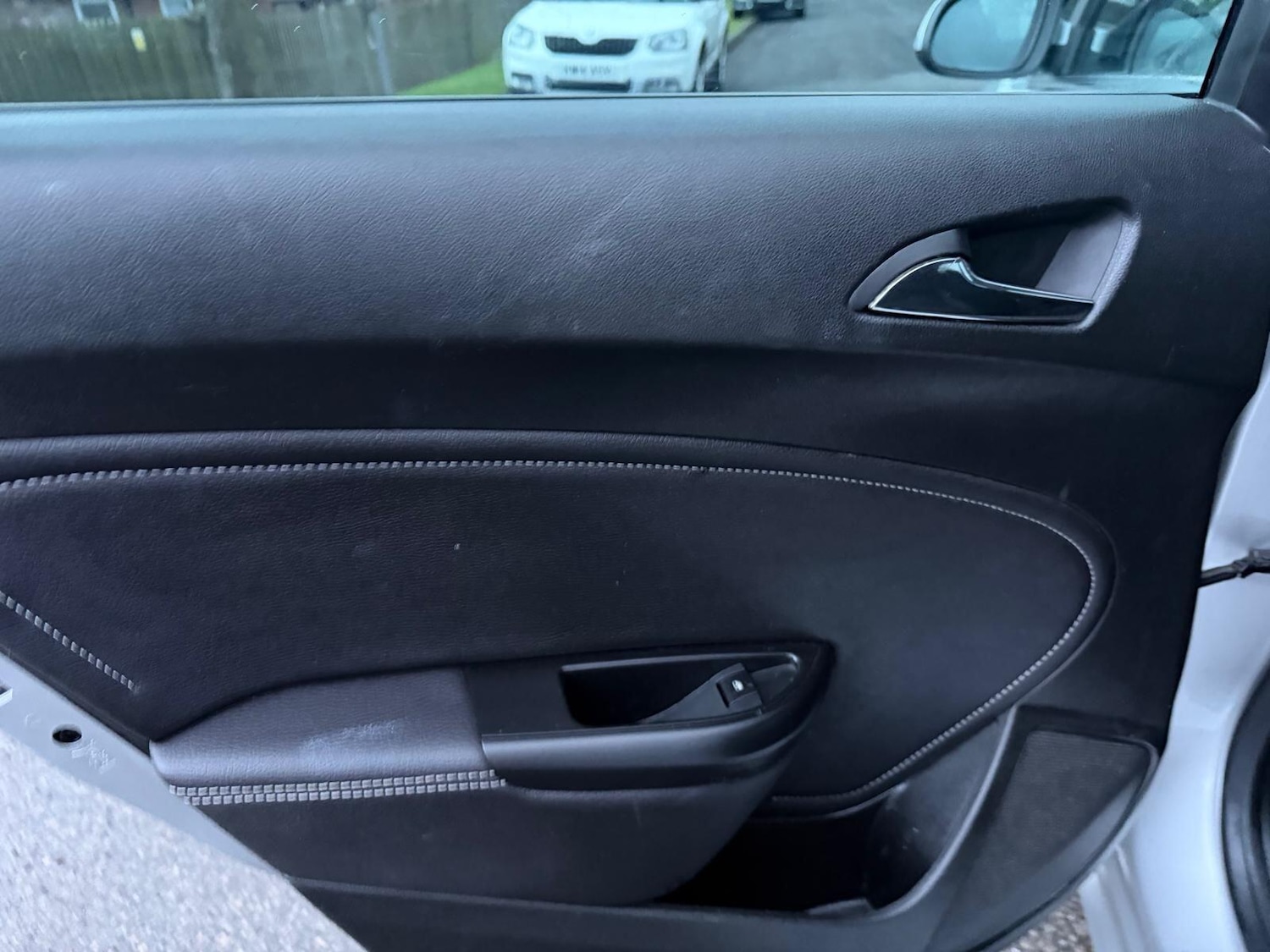 Used Vauxhall Astra 2013 for sale - 77321105: Photo 27