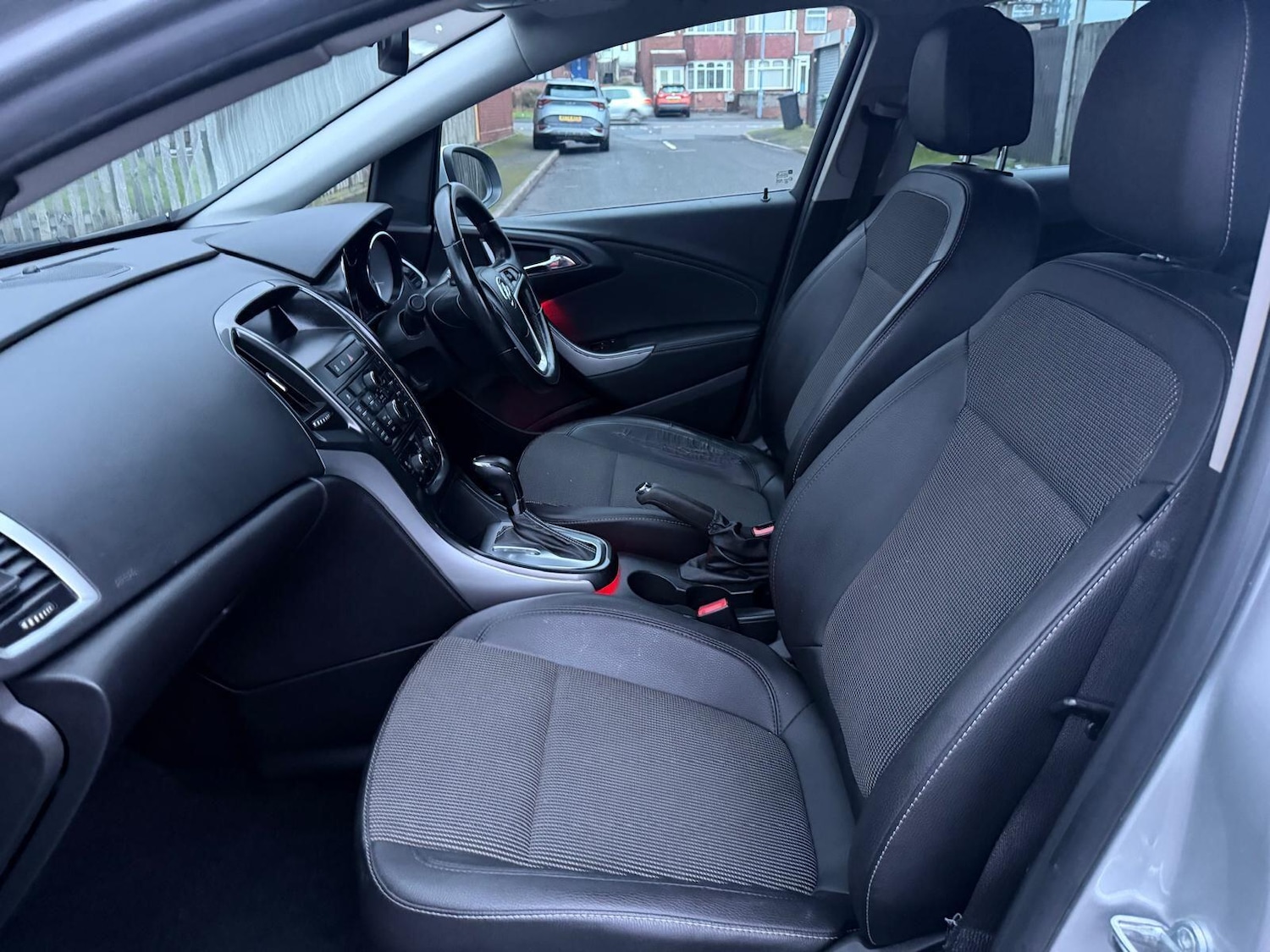 Used Vauxhall Astra 2013 for sale - 77321105: Photo 39