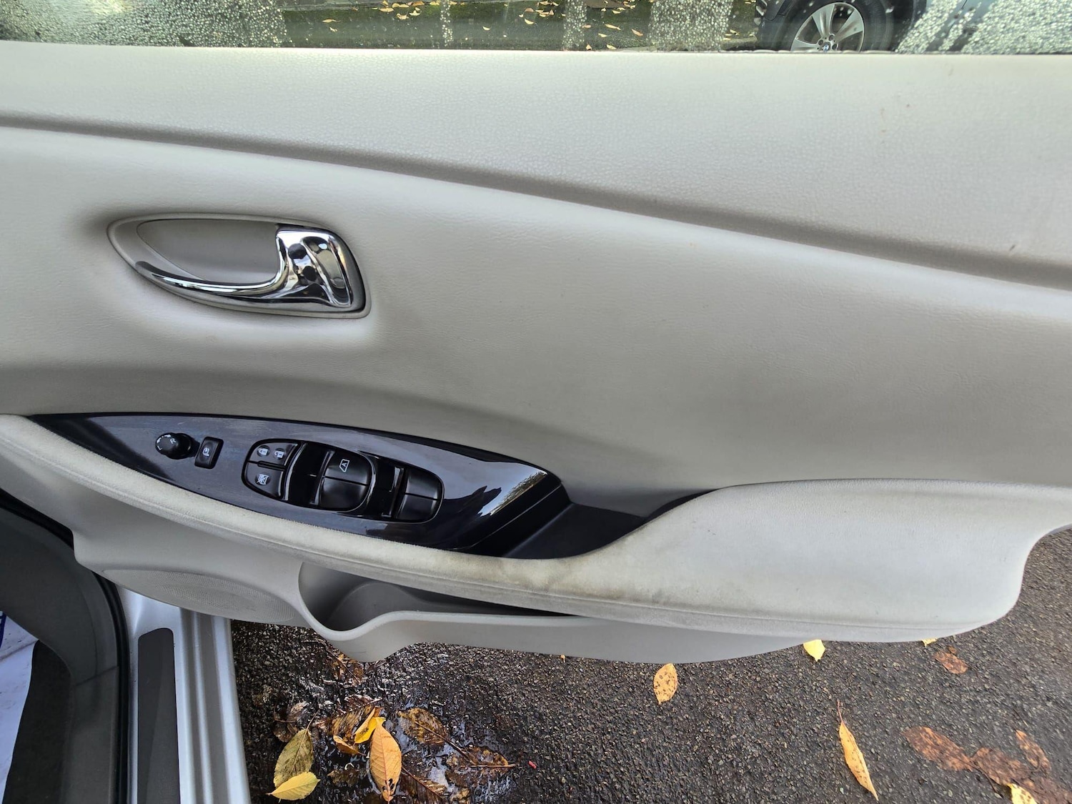 Used Nissan Leaf 2012 for sale - 76424513: Photo 31