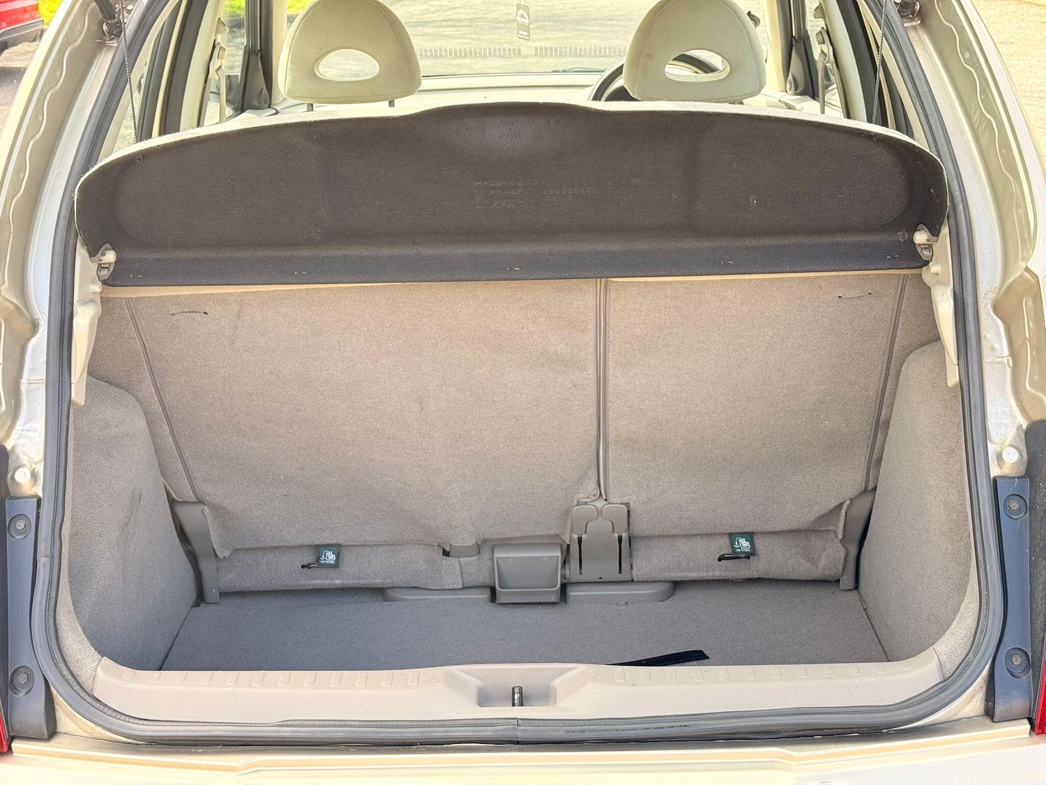 Used Nissan Micra 2003 for sale - 78141575: Photo 32