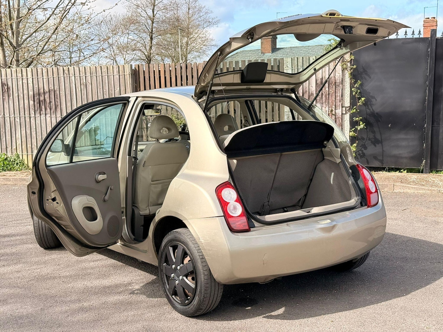 Used Nissan Micra 2003 for sale - 78141575: Photo 9