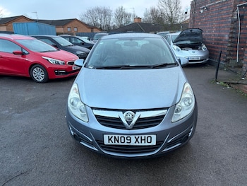 Used Vauxhall Corsa 2009 for sale - 77575102: Photo