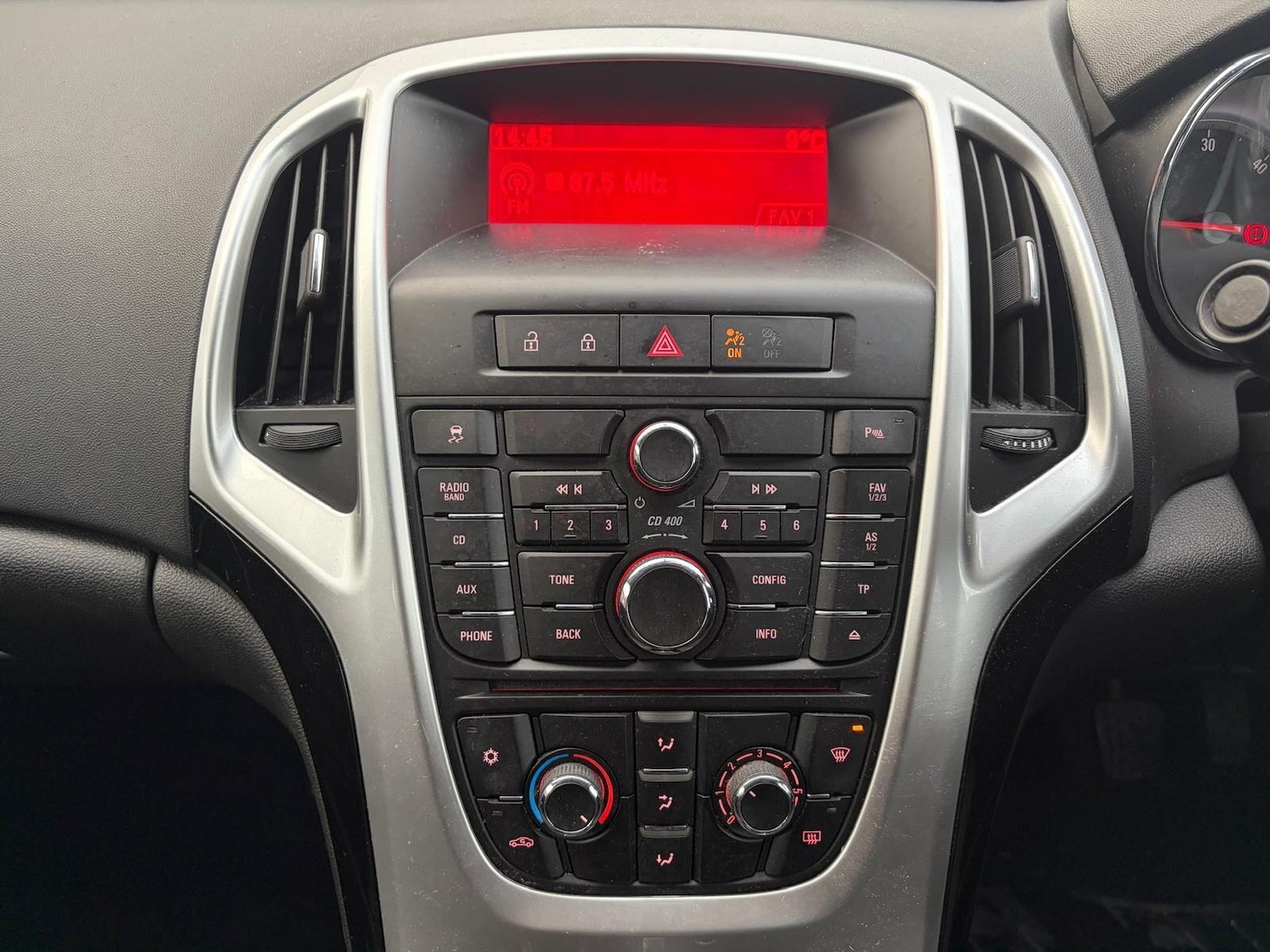 Used Vauxhall Astra 2014 for sale - 76743316: Photo 27