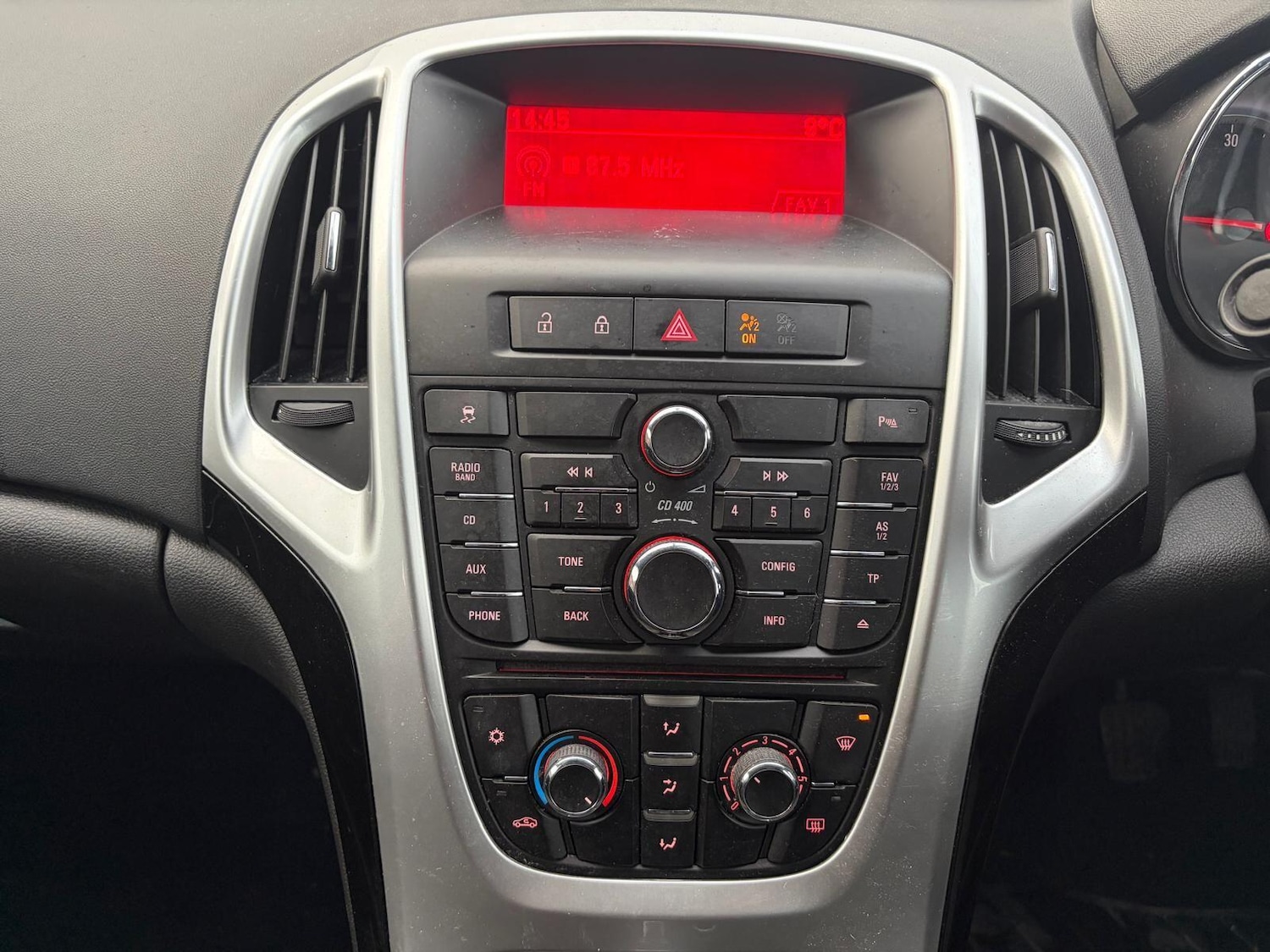 Used Vauxhall Astra 2014 for sale - 76743316: Photo 28