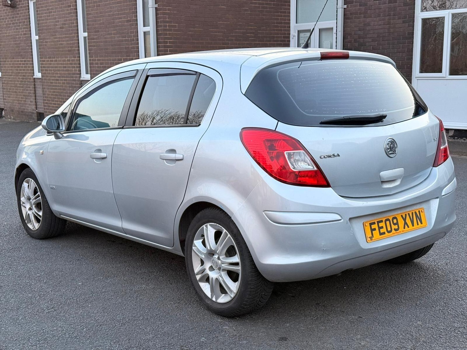 Used Vauxhall Corsa 2009 for sale - 77853787: Photo 4