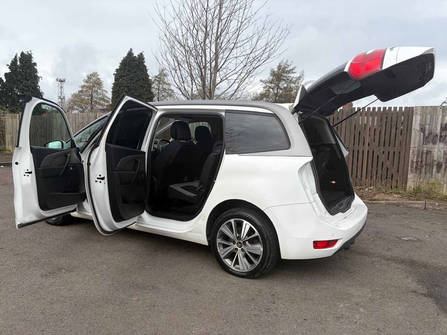 Used Citroen Grand C4 Picasso for sale - 77682837: Photo 5