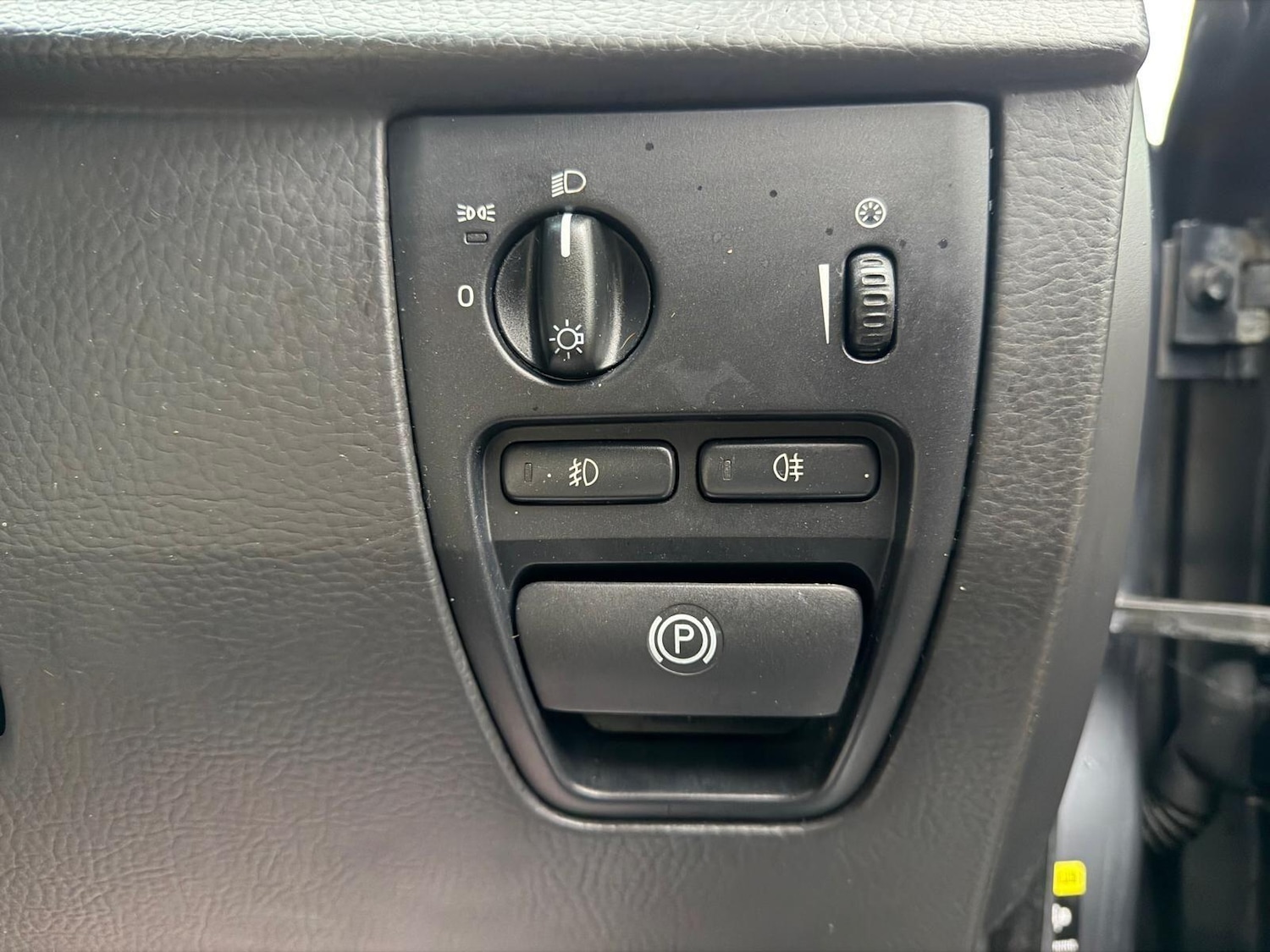 Used Volvo XC90 2009 for sale - 77057336: Photo 25