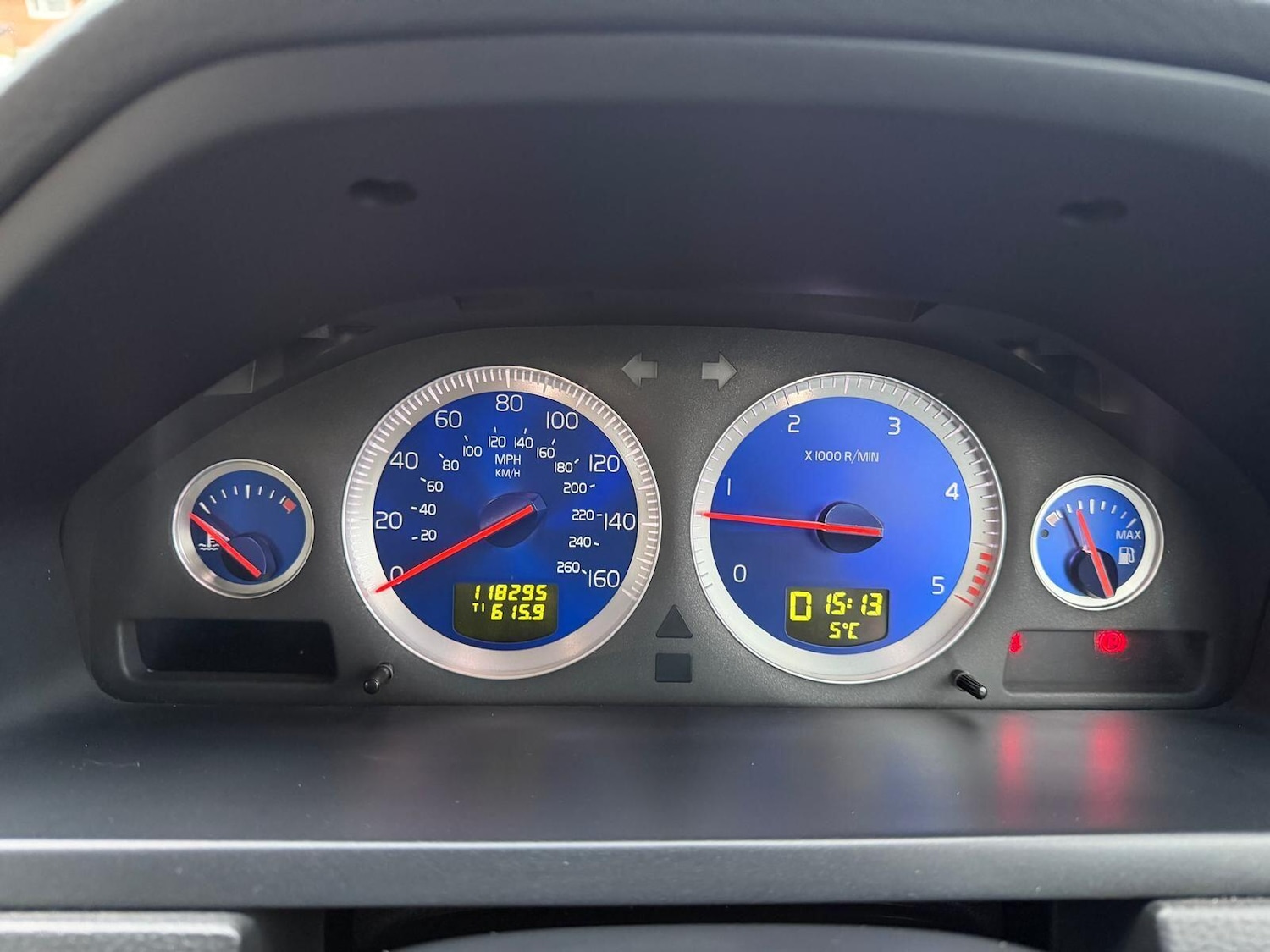 Used Volvo XC90 2009 for sale - 77057336: Photo 38