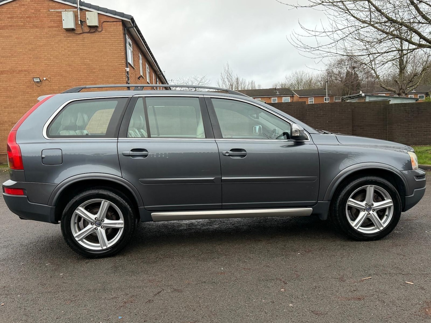 Used Volvo XC90 2009 for sale - 77057336: Photo 7