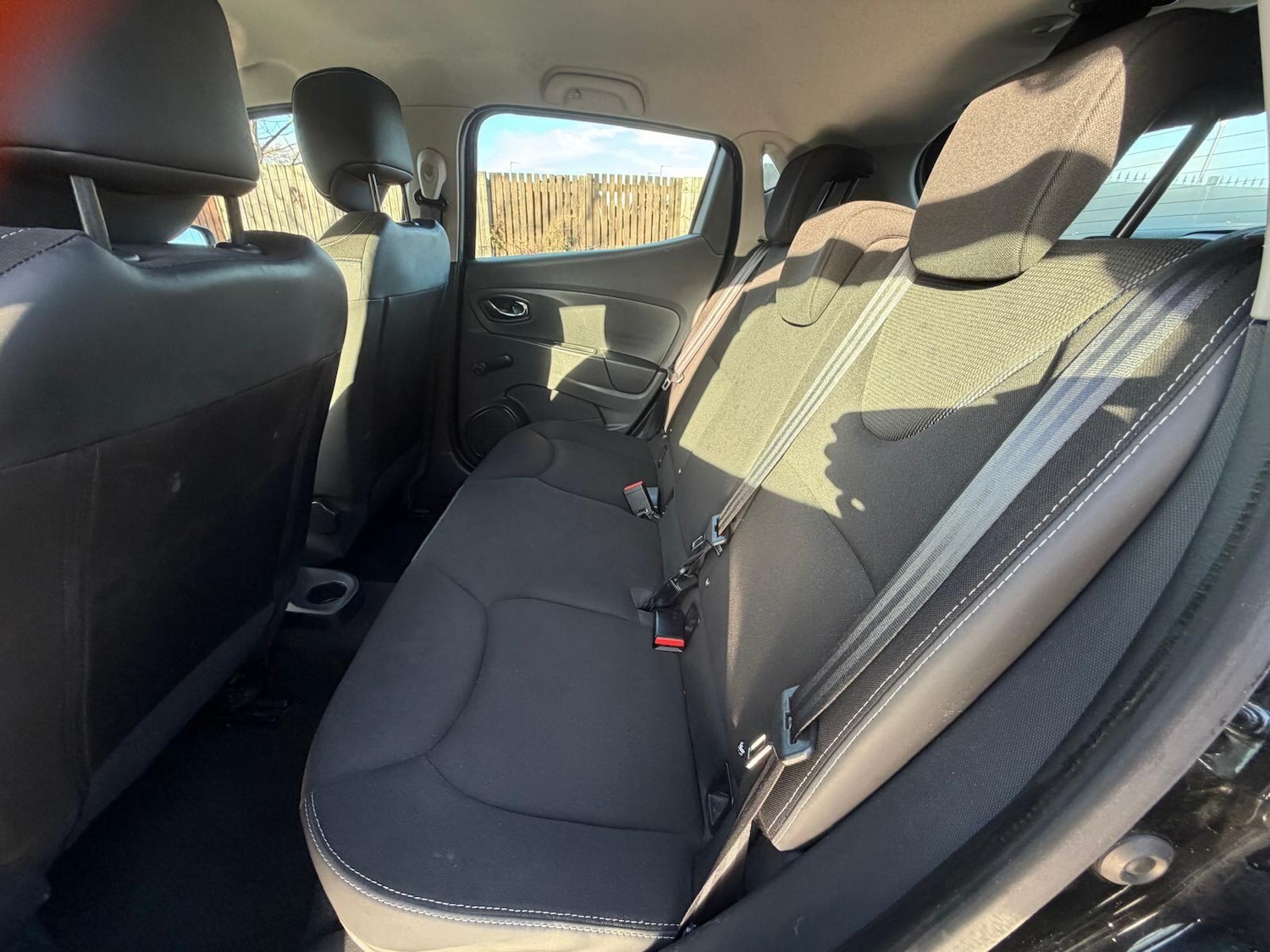 Used Renault Clio 2014 for sale - 77237858: Photo 21