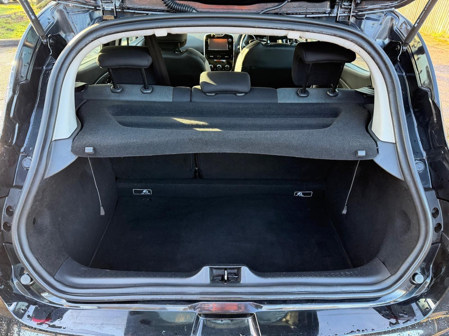 Used Renault Clio 2014 for sale - 77237858: Photo 35