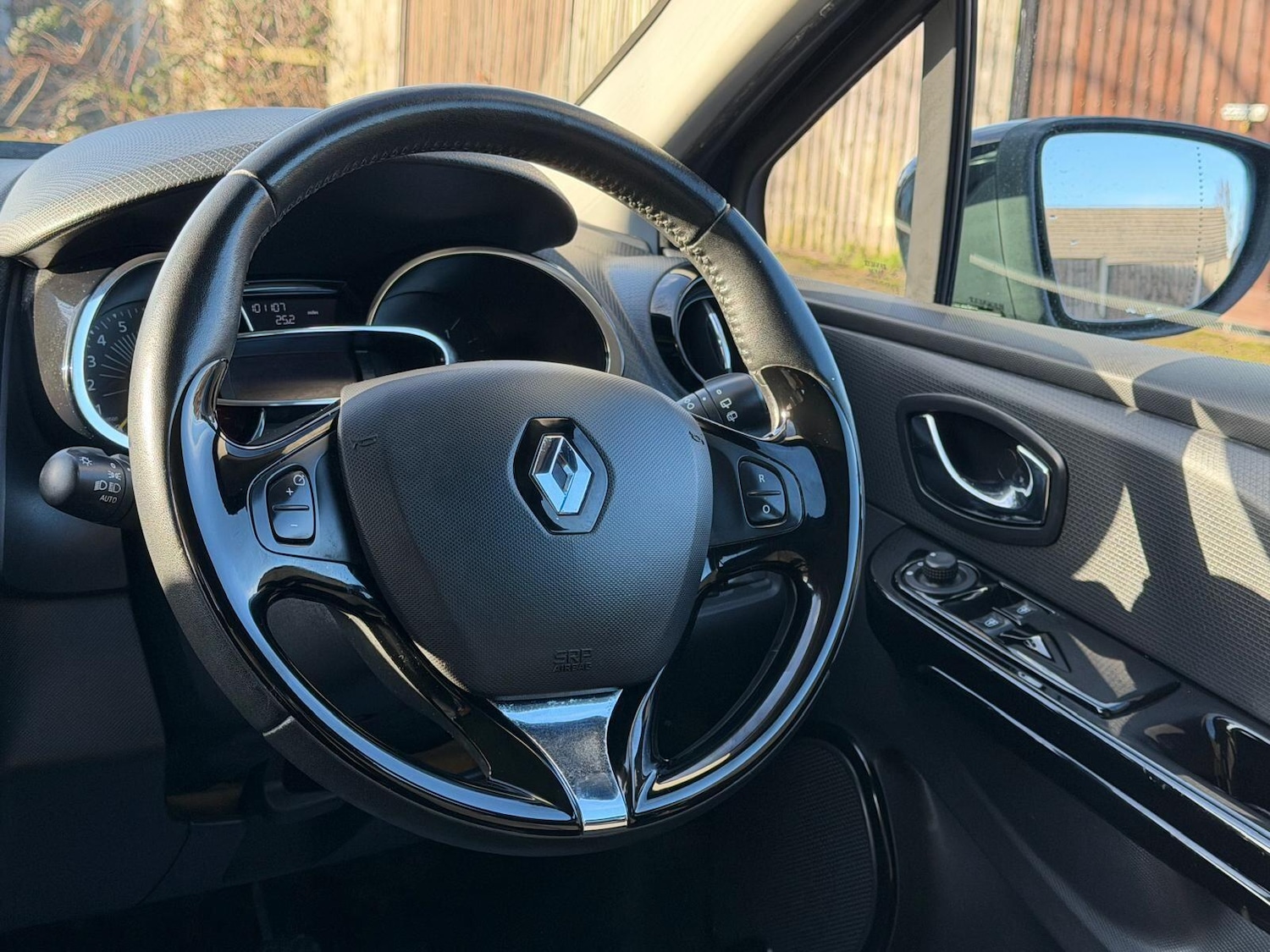 Used Renault Clio 2014 for sale - 77237858: Photo 37