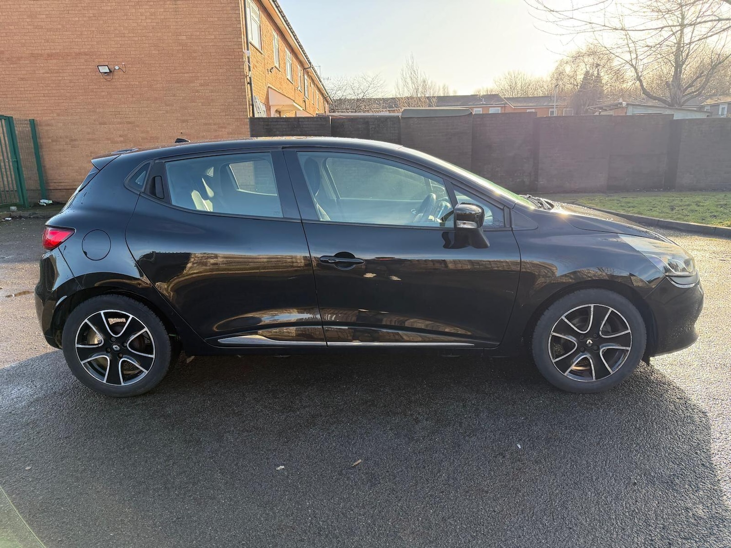 Used Renault Clio 2014 for sale - 77237858: Photo 8